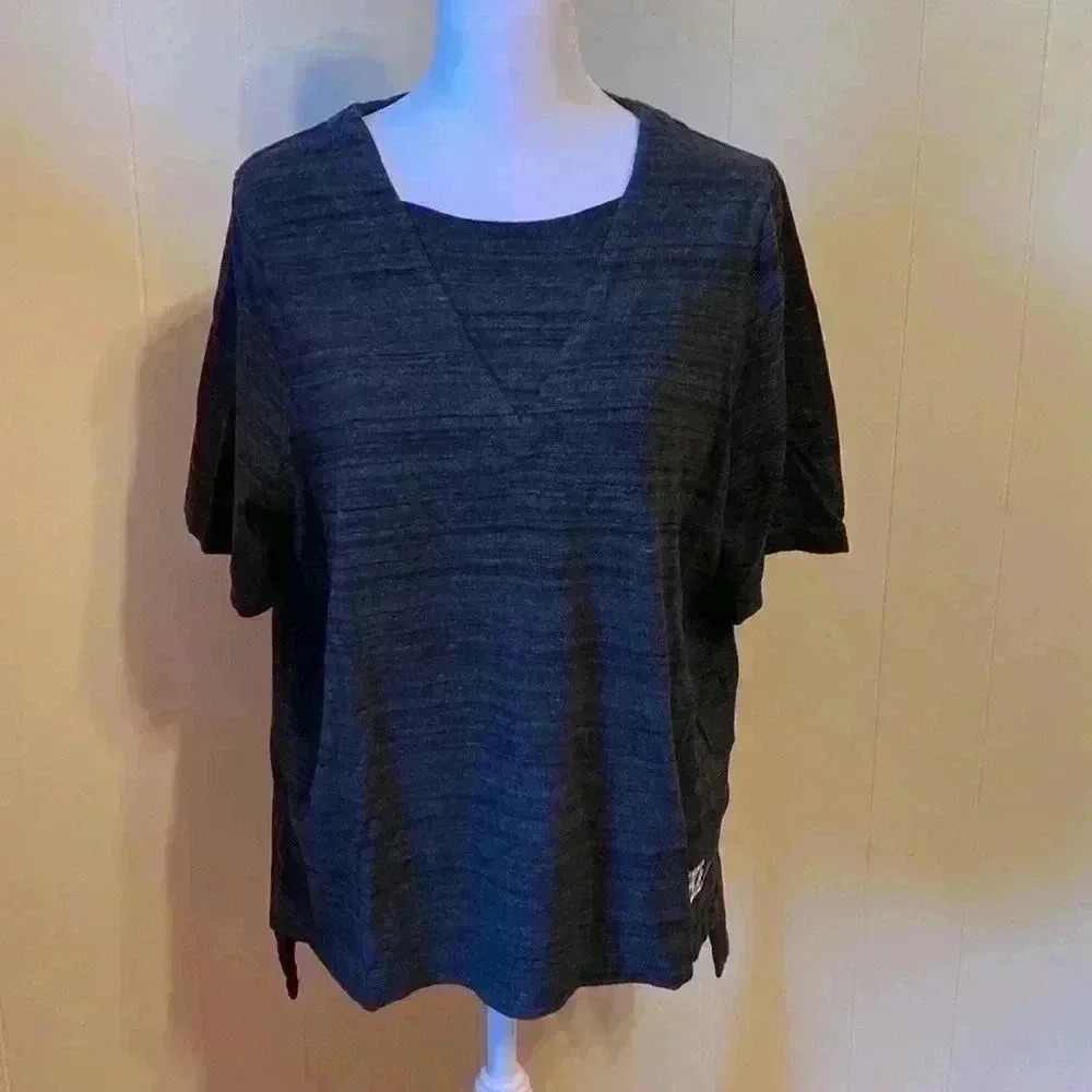Nike Advance 15 Knit T-Shirt, Short Sleeve, Women’s Size XL Activewear Top.
